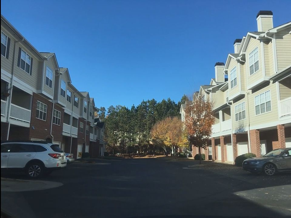 1st image of 5105 Woodland Ln