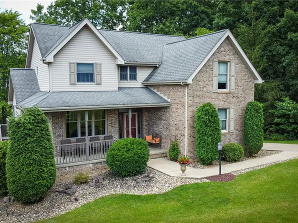 121 Covington Dr, Butler, PA 16001