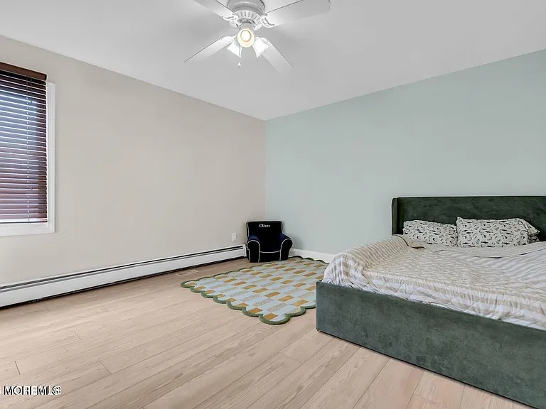 305 Hudson Dr — Photo 6