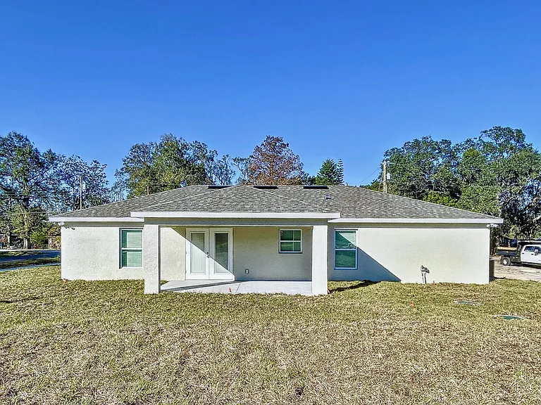 415 Petteway Dr — Photo 8