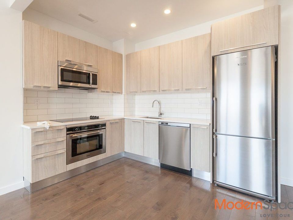 1st image of 3040 21st St APT 202