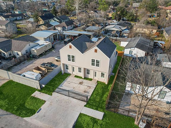 5th image of 721 Doverside St