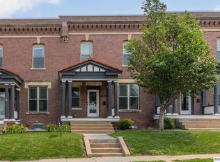 815 S 33rd St, Omaha, NE 68105