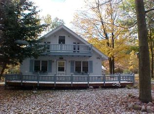 12039 Highland Trl, Canadian Lakes, MI 49346