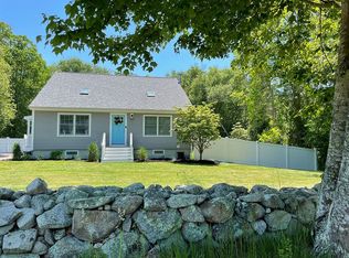 522 Collins Corner Rd, Dartmouth, MA 02747