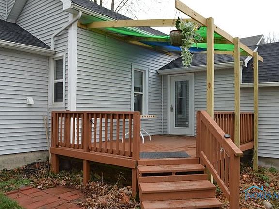 4th image of 118 W Cornelia St