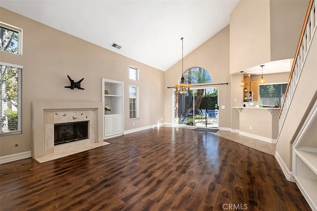 4 bed, 1670 sqft, $4,990 — Photo 4