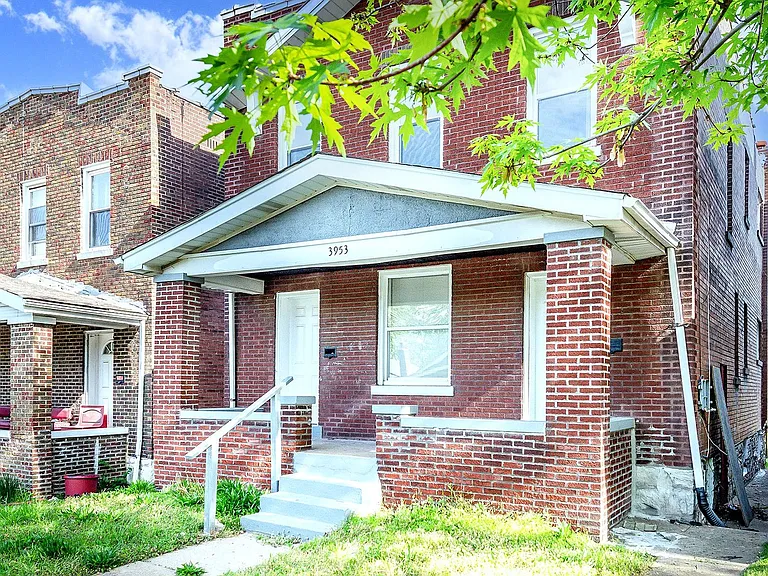 3953 Tholozan Ave — Photo 8