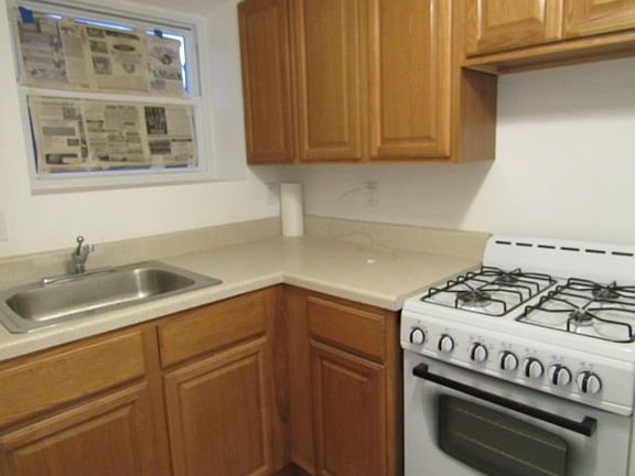 3rd image of 251 Conklin Ave