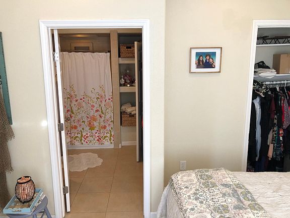 4th image of 524 23rd St APT A