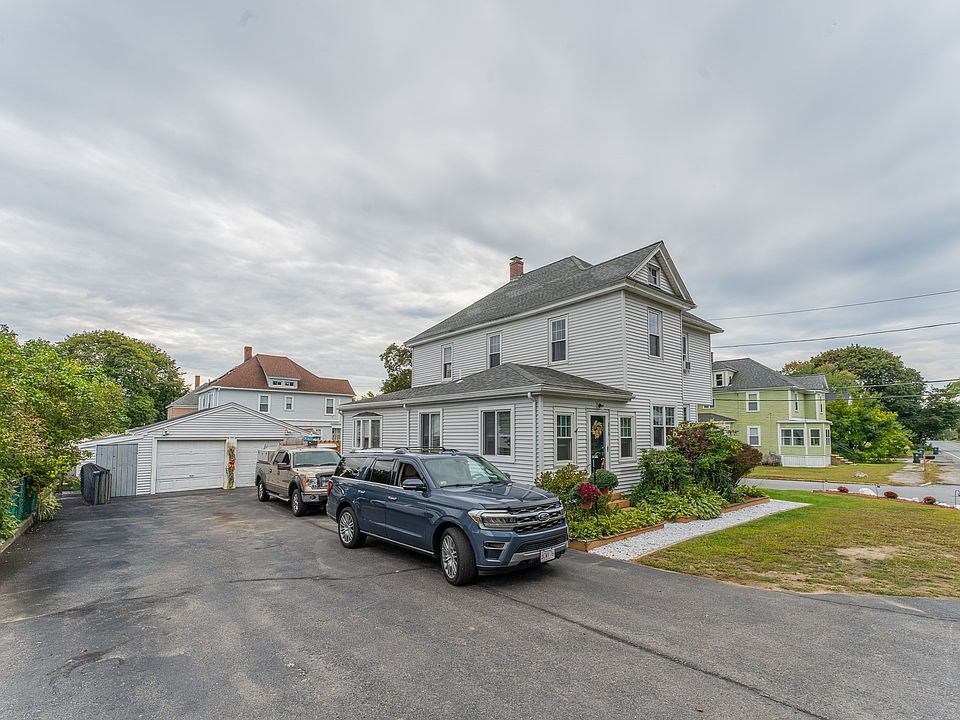 1st image of 234 Pelham St