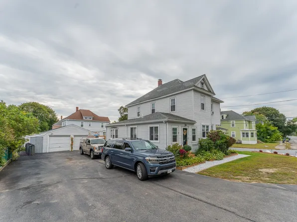 234 Pelham St, Methuen, MA 01844