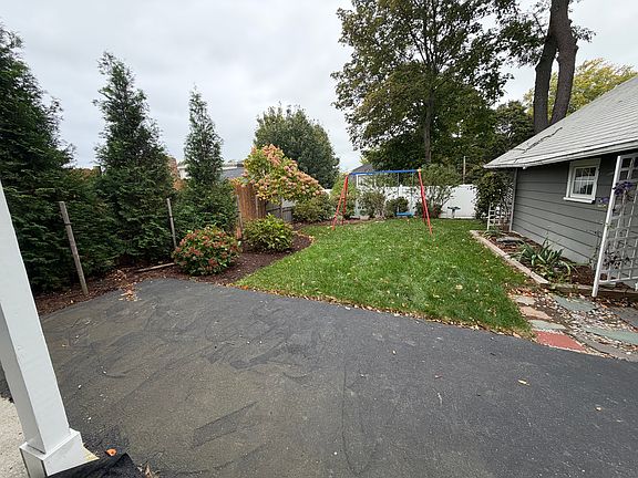 2nd image of 24 Leonard Rd #22