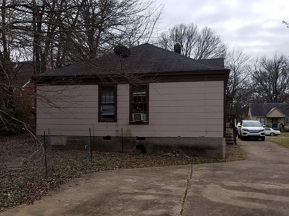 2nd image of 3584 Bowen Ave
