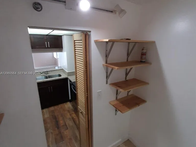 800 N Miami Ave #E-1001 — Photo 14