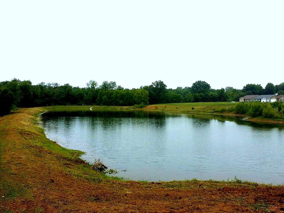 1st image of 382 Mallard Cir