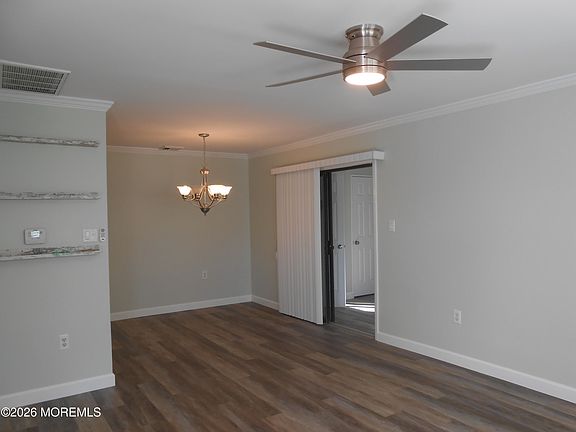 5th image of 39 Mediterranean Ct