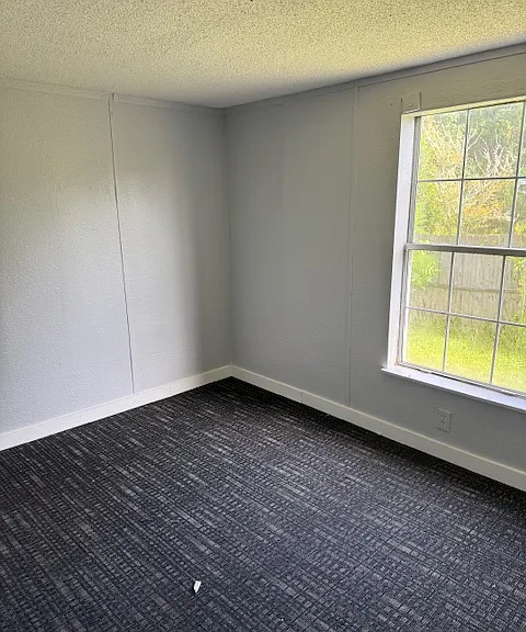 511 Blue Jay Ave — Photo 12