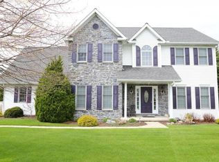 713 Steeplechase Rd, Landisville, PA 17538