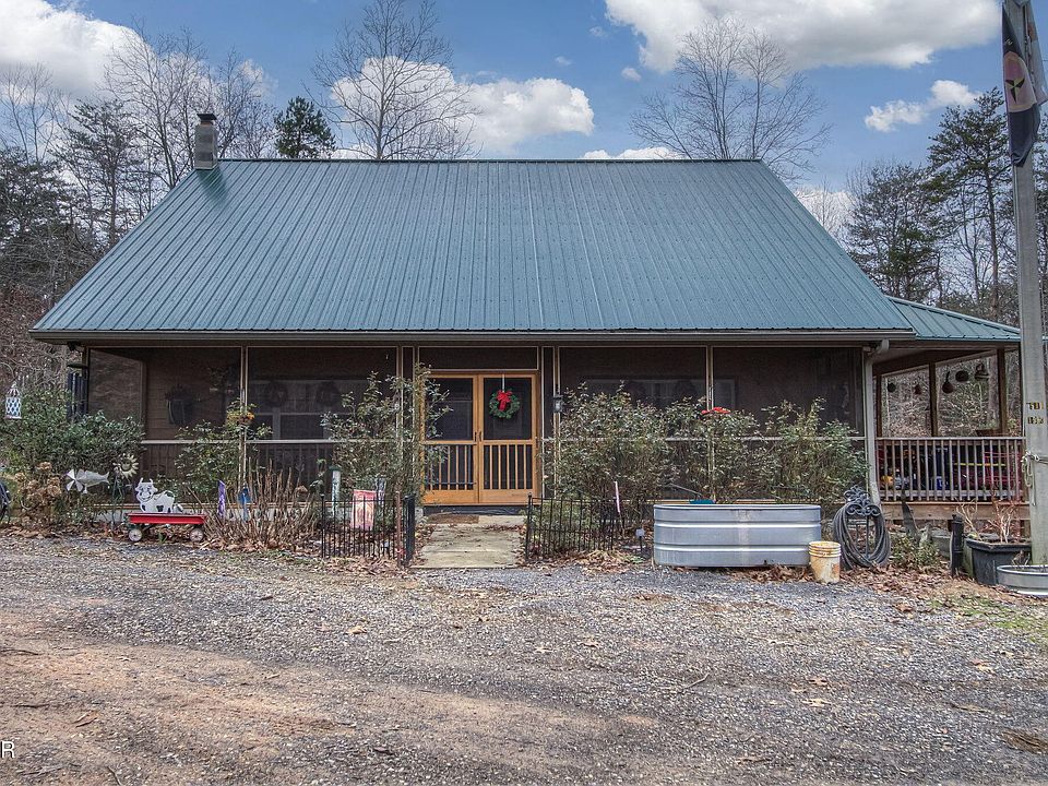 1st image of 3875 Poplar Ln