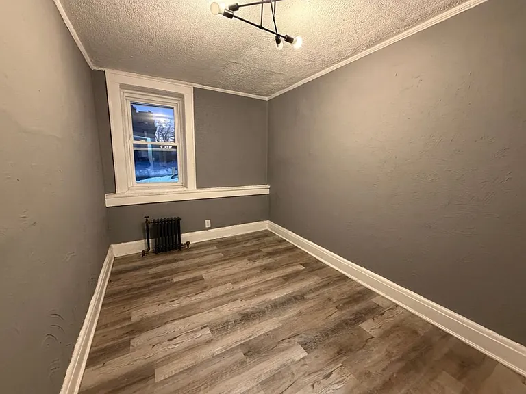 718 Arlington Ave #3A — Photo 2