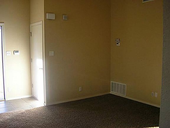 2nd image of 3829 Loma Dante Dr