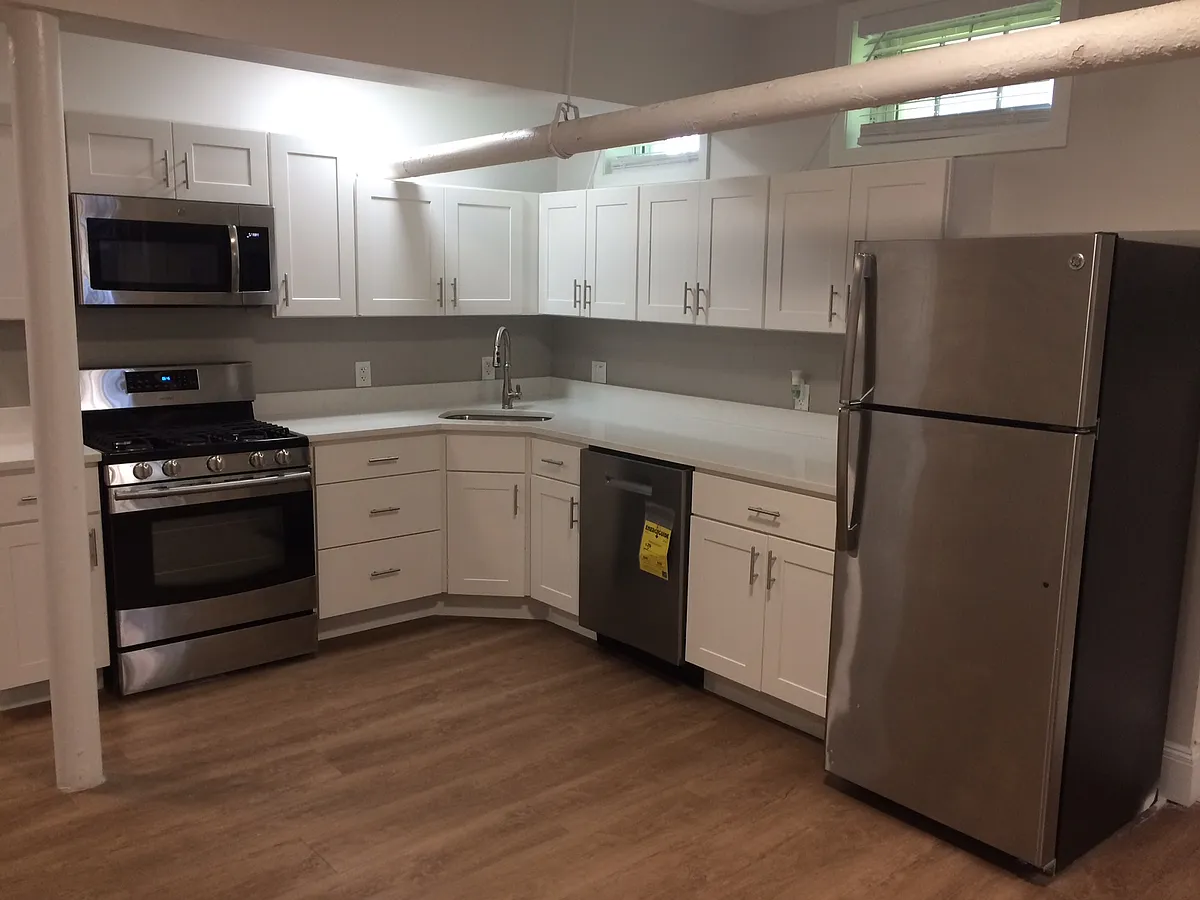 Building Photo - 175 Hemenway St #B1