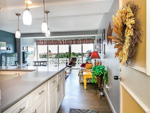 4th image of 31 Island Way APT 208