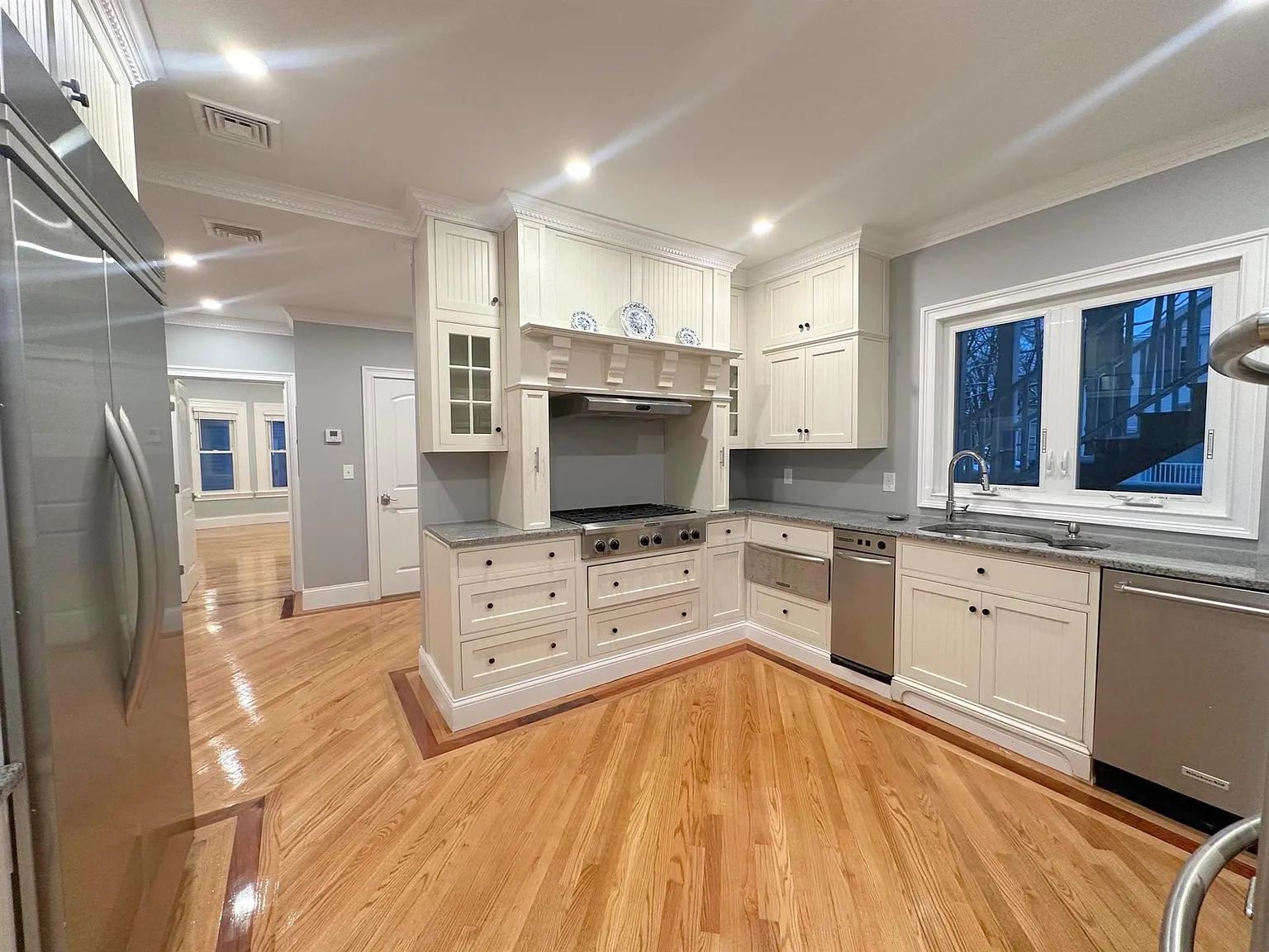 66 Dudley St — Photo 3