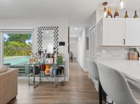 2820 SW 4th St, Fort Lauderdale, FL 33312