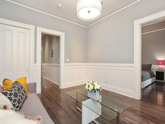 3rd image of 439 Broderick St