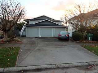2441 NW 64th St, Seattle, WA 98107