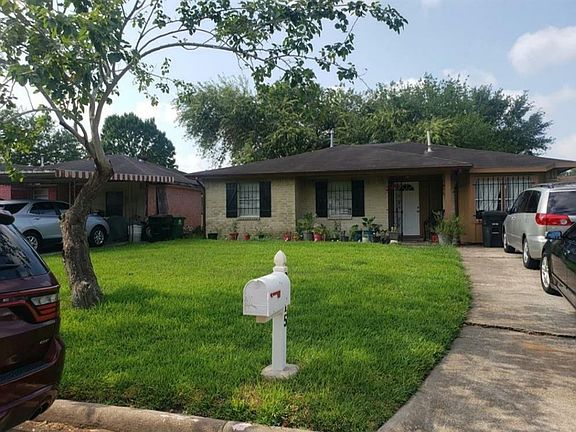 4th image of 3115 Trail Lake Dr