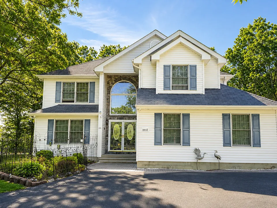 135 Mountain Top Cir