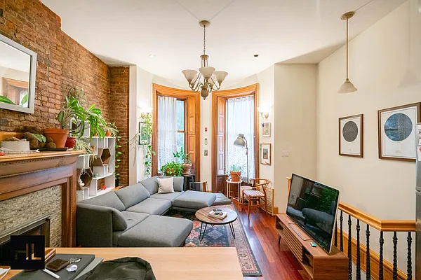 Rented by Highline Residential | media 4