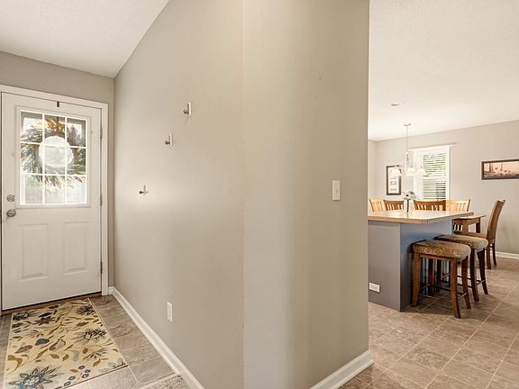 4th image of 3272 Ozark Rd