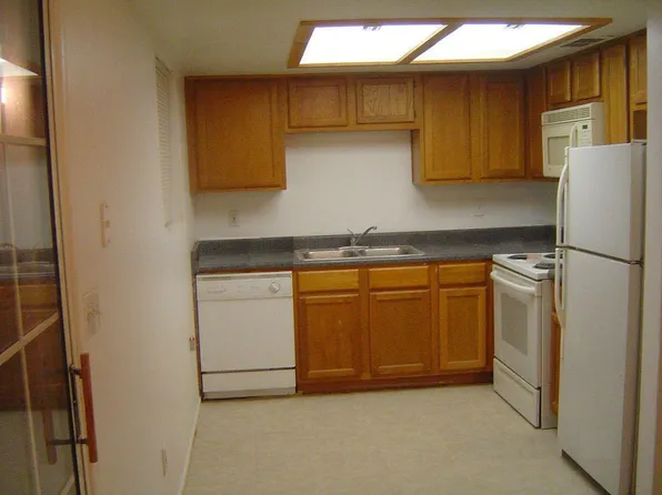 2847 N 46th Ave APT 20, Phoenix, AZ 85035