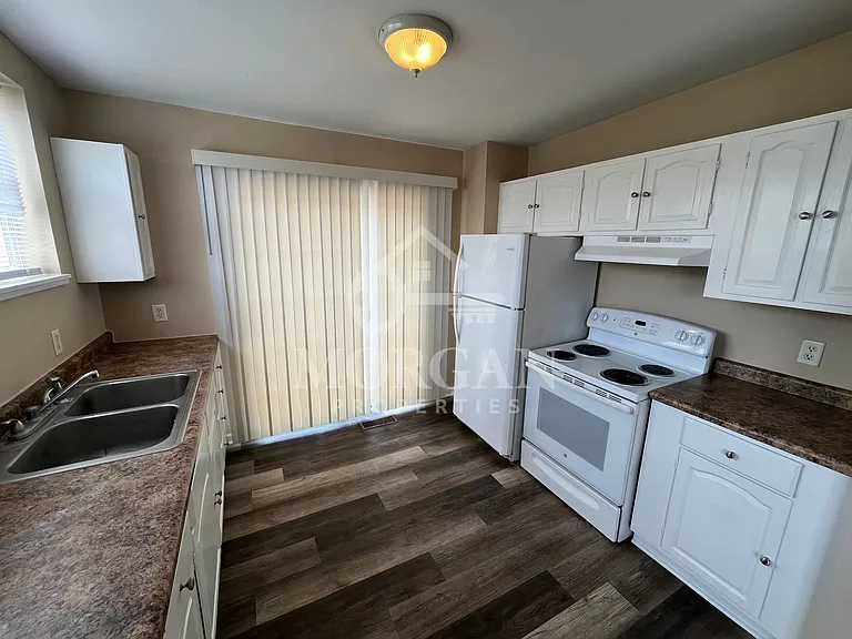 1317 Main St #C — Photo 3