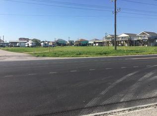 998 Meynig Dr, Crystal Beach, TX 77650