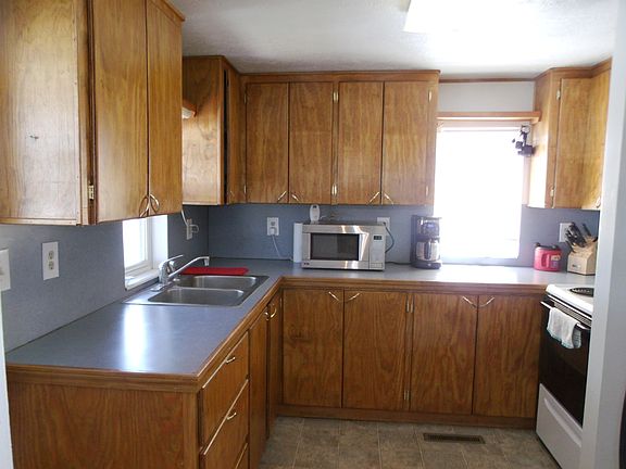 Kitchen 9x11