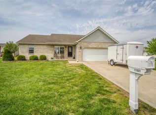 1167 Windshire Dr, Mascoutah, IL