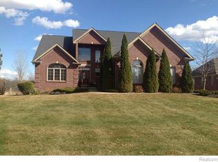 3747 Honors Way, Howell, MI 48843