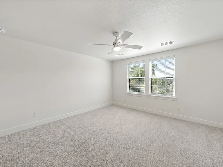 5811 S 31st St #102 — Photo 25