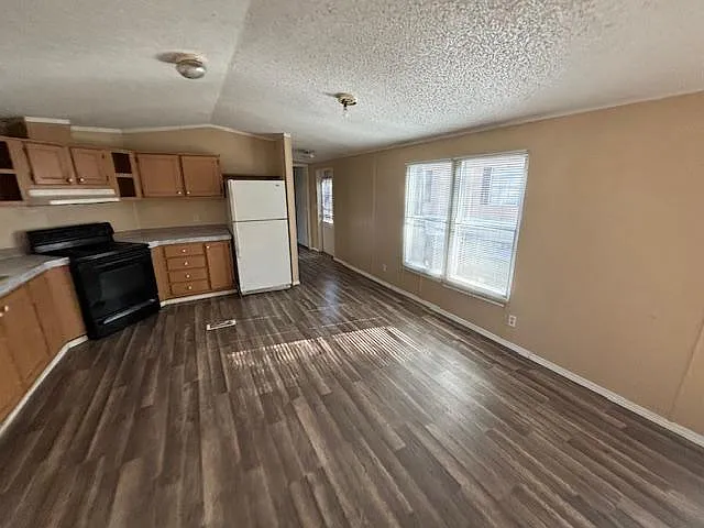 14915 1st St - Lot 56 — Photo 3