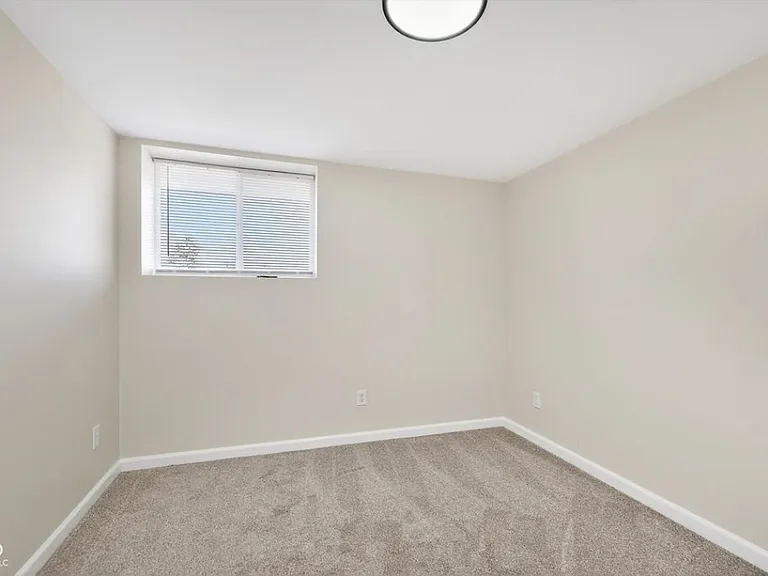 5625 Gateway Dr — Photo 8