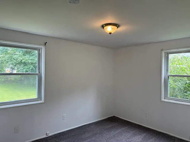1429 Merrifield Ave — Photo 8