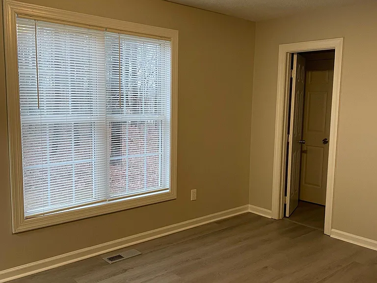 150 Cheyenne Dr — Photo 6