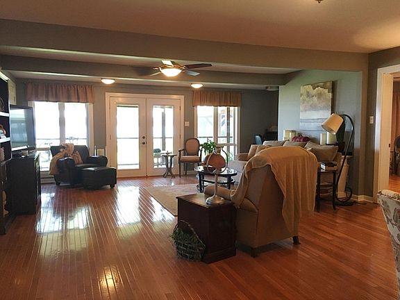 5th image of 143 Mitchum Dr