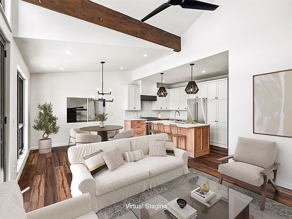 2nd image of 2944 Village Drive UNIT 3