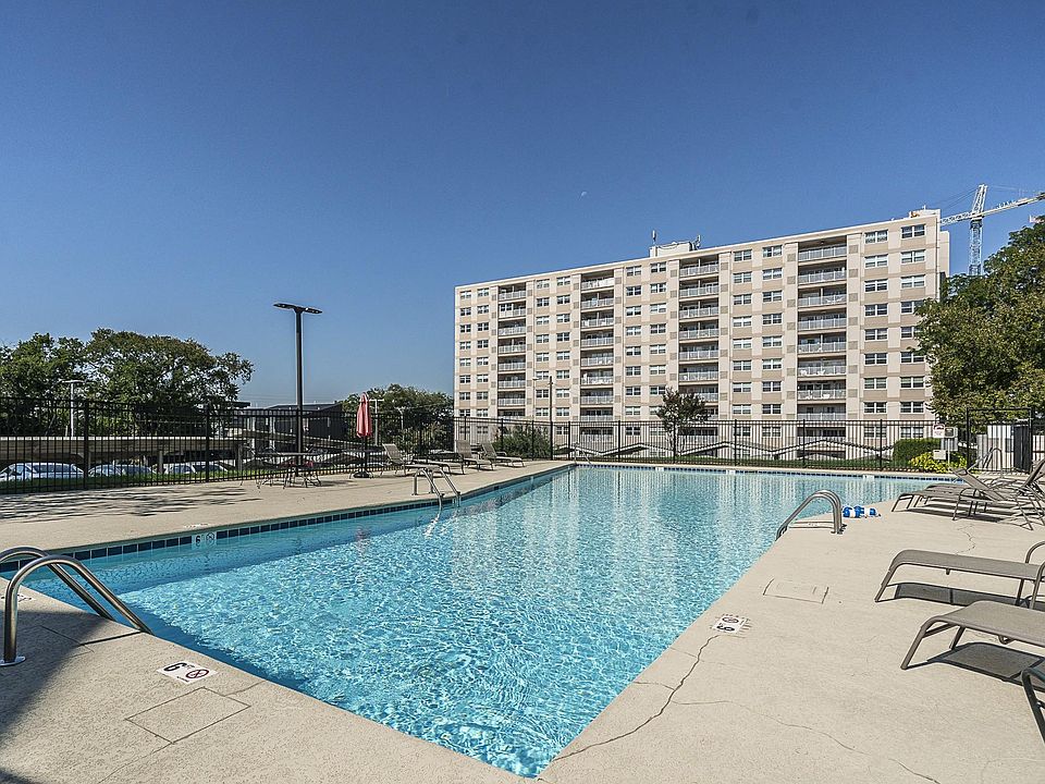 1st image of 3415 W End Ave APT 306
